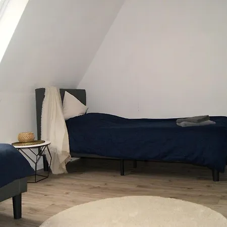 Monteurswohnung - - 5 Personen