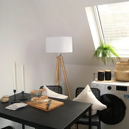 Monteurswohnung - - 5 Personen * דיסבורג